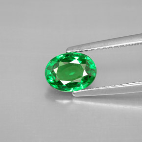 Grenat Tsavorite Vert chrome naturelle Coupe ovale, 1.41 ct, VS