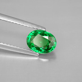 Grenat Tsavorite Vert chrome naturelle Coupe ovale, 1.41 ct, VS