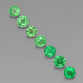 Achetez naturel ct vert grenat tsavorite gems, coupe roude, en provenance tanzanie chez gemselect. en stock, livraison internationale!