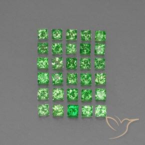Shop natural 2.38ct Vert moyen Grenat Tsavorite gems, Carré, from Tanzanie at GemSelect. In stock, global shipping!