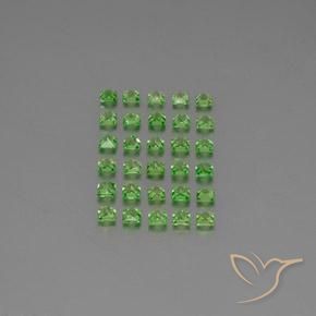 Shop natural 2.66ct Vert éclatant Grenat Tsavorite gems, Carré, from Tanzanie at GemSelect. In stock, global shipping!