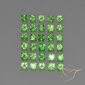 Shop natural 2.67ct Vert éclatant Grenat Tsavorite gems, Carré, from Tanzanie at GemSelect. In stock, global shipping!