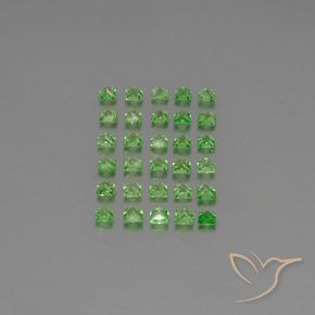 Shop natural 2.70ct Vert moyen Grenat Tsavorite gems, Carré, from Tanzanie at GemSelect. In stock, global shipping!
