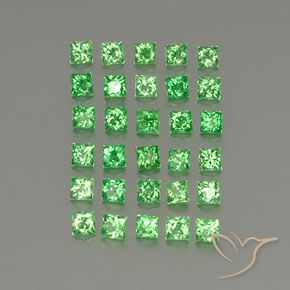 Shop natural 2.57ct Vert clair Grenat Tsavorite gems, Carré, from Tanzanie at GemSelect. In stock, global shipping!
