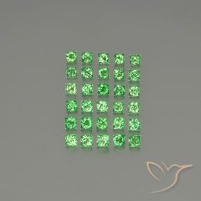 Shop natural 2.80ct Vert moyen Grenat Tsavorite gems, Carré, from Tanzanie at GemSelect. In stock, global shipping!