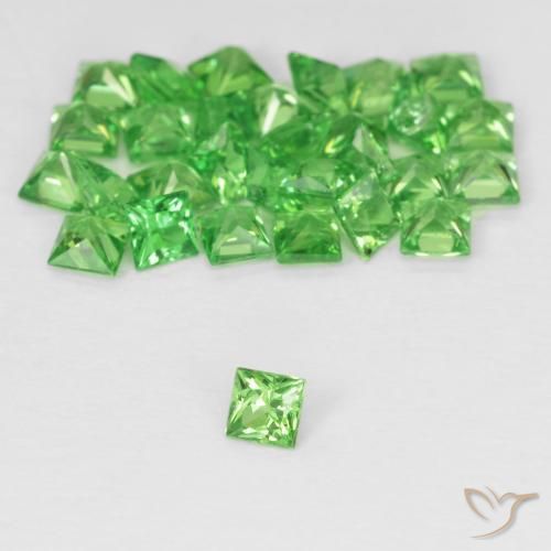 Shop natural 2.41ct Vert clair Grenat Tsavorite gems, Carré, from Tanzanie at GemSelect. In stock, global shipping!