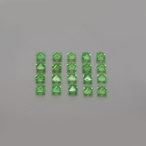 Achetez naturel ct vert grenat tsavorite gems, carré, en provenance tanzanie chez gemselect. en stock, livraison internationale!