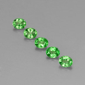 Achetez naturel ct vert grenat tsavorite gems, coupe ovale, en provenance tanzanie chez gemselect. en stock, livraison internationale!