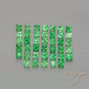 Shop natural 1.68ct Vert moyen Grenat Tsavorite gems, Carré, from Tanzanie at GemSelect. In stock, global shipping!