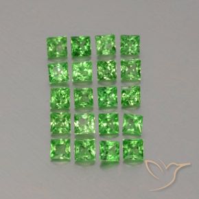 Shop natural 1.34ct Vert éclatant Grenat Tsavorite gems, Carré, from Tanzanie at GemSelect. In stock, global shipping!