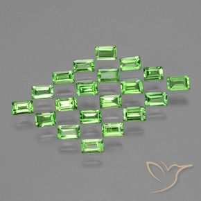 Shop natural 1.60ct Vert éclatant Grenat Tsavorite gems, Baquette, from Tanzanie at GemSelect. In stock, global shipping!
