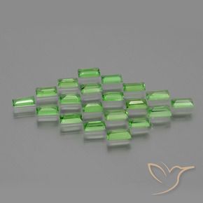 Shop natural 2.36ct Vert éclatant Grenat Tsavorite gems, Baquette, from Tanzanie at GemSelect. In stock, global shipping!