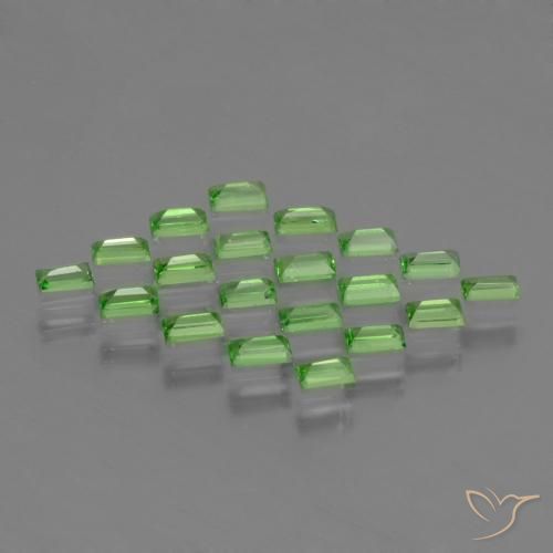 Shop natural 1.18ct Vert éclatant Grenat Tsavorite gems, Baquette, from Tanzanie at GemSelect. In stock, global shipping!