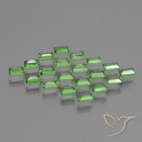 Shop natural 1.33ct Vert éclatant Grenat Tsavorite gems, Baquette, from Tanzanie at GemSelect. In stock, global shipping!
