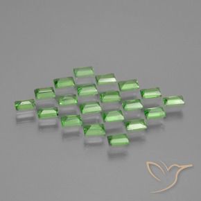 Shop natural 1.58ct Vert éclatant Grenat Tsavorite gems, Baquette, from Tanzanie at GemSelect. In stock, global shipping!