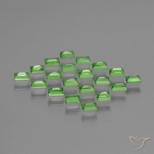 Shop natural 1.57ct Vert éclatant Grenat Tsavorite gems, Baquette, from Tanzanie at GemSelect. In stock, global shipping!