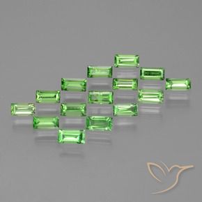 Shop natural 2.40ct Vert éclatant Grenat Tsavorite gems, Baquette, from Tanzanie at GemSelect. In stock, global shipping!