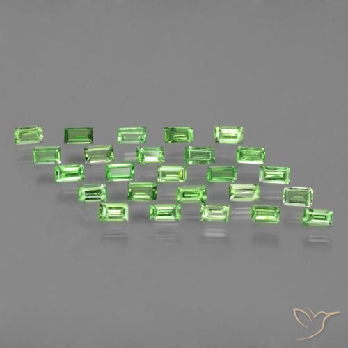 Shop natural 1.62ct Vert éclatant Grenat Tsavorite gems, Baquette, from Tanzanie at GemSelect. In stock, global shipping!