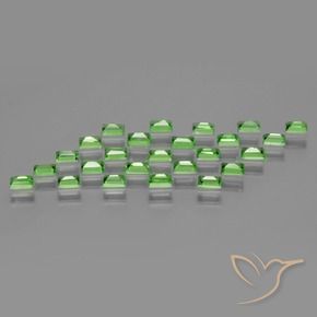 Shop natural 2.38ct Vert éclatant Grenat Tsavorite gems, Baquette, from Tanzanie at GemSelect. In stock, global shipping!