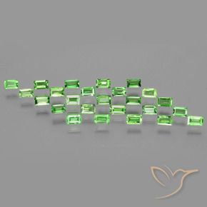 Shop natural 1.99ct Vert éclatant Grenat Tsavorite gems, Baquette, from Tanzanie at GemSelect. In stock, global shipping!