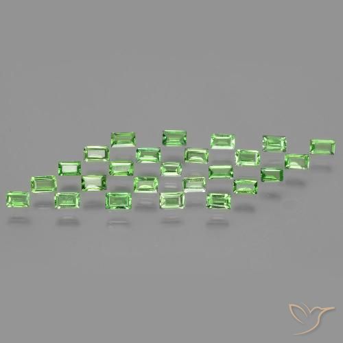 Shop natural 1.81ct Vert éclatant Grenat Tsavorite gems, Baquette, from Tanzanie at GemSelect. In stock, global shipping!