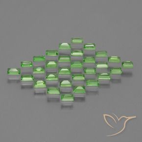 Shop natural 1.89ct Vert éclatant Grenat Tsavorite gems, Baquette, from Tanzanie at GemSelect. In stock, global shipping!