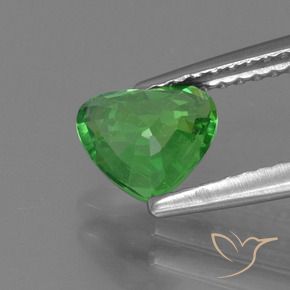 Grenat Tsavorite Vert moyen naturelle Cœur, 1.10 ct, VS-SI