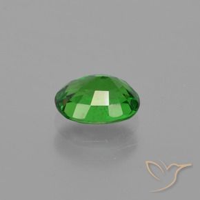 Grenat Tsavorite Vert moyen naturelle ovale, 0.99 ct, VS-SI