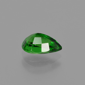 Grenat Tsavorite Vert forêt clair naturelle En forme de poire, 0.96 ct, SI
