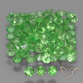 Shop natural 4.78ct Vert éclatant Grenat Tsavorite gems, Tour, from Kenya at GemSelect. In stock, global shipping!