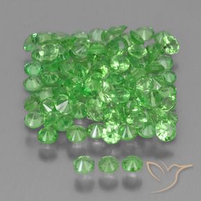 Shop natural 4.78ct Vert éclatant Grenat Tsavorite gems, Tour, from Kenya at GemSelect. In stock, global shipping!