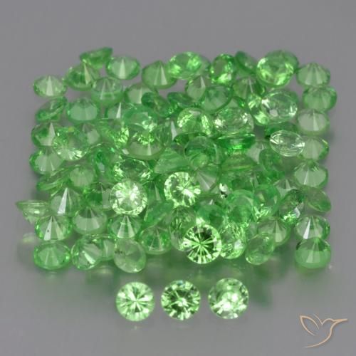 Shop natural 4.76ct Vert éclatant Grenat Tsavorite gems, Tour, from Kenya at GemSelect. In stock, global shipping!