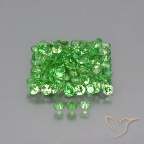 Shop natural 4.13ct Vert éclatant Grenat Tsavorite gems, Tour, from Kenya at GemSelect. In stock, global shipping!