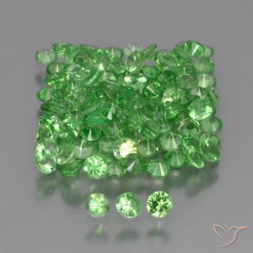 Shop natural 4.91ct Vert clair Grenat Tsavorite gems, Tour, from Kenya at GemSelect. In stock, global shipping!