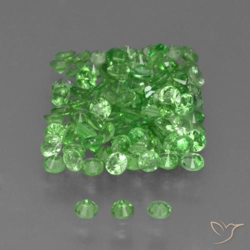 Shop natural 4.10ct Vert éclatant Grenat Tsavorite gems, Tour, from Kenya at GemSelect. In stock, global shipping!