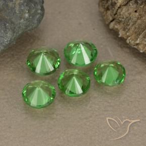 Achetez naturel 1.28ct Vert moyen Grenat Tsavorite gems, Coupe roude, En provenance Tanzanie chez GemSelect. En stock, livraison internationale!