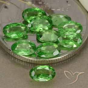 Shop natural 2.33ct Vert clair Grenat Tsavorite gems, ovale, from Tanzanie at GemSelect. In stock, global shipping!