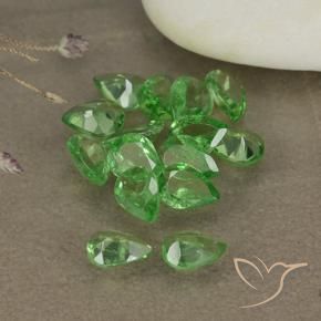 Shop natural 1.98ct Vert clair Grenat Tsavorite gems, En forme de poire, from Tanzanie at GemSelect. In stock, global shipping!