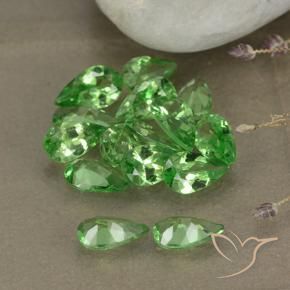 Shop natural 3.12ct Vert Électrique Grenat Tsavorite gems, En forme de poire, from Tanzanie at GemSelect. In stock, global shipping!