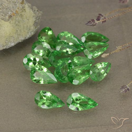 Achetez naturel 2.41ct Vert clair Grenat Tsavorite gems, En forme de poire, En provenance Tanzanie chez GemSelect. En stock, livraison internationale!