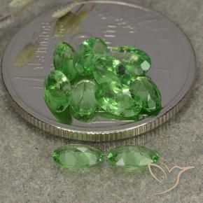 Shop natural 2.16ct Vert Grenat Tsavorite gems, ovale, from Tanzanie at GemSelect. In stock, global shipping!