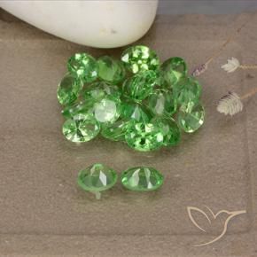 Shop natural 3.77ct Vert moyen Grenat Tsavorite gems, ovale, from Tanzanie at GemSelect. In stock, global shipping!