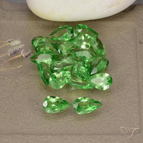 3.47ctw Naturel Vert moyen Grenat Tsavorite, En forme de poire, VS