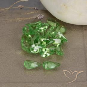Shop natural 3.64ct Vert moyen Grenat Tsavorite gems, En forme de poire, from Tanzanie at GemSelect. In stock, global shipping!
