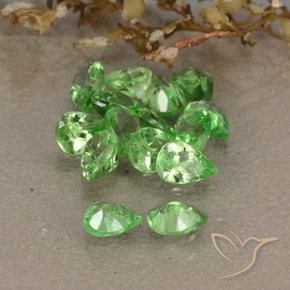 Shop natural 2.56ct Vert éclatant Grenat Tsavorite gems, En forme de poire, from Tanzanie at GemSelect. In stock, global shipping!