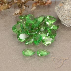 Shop natural 2.46ct Vert clair Grenat Tsavorite gems, En forme de poire, from Tanzanie at GemSelect. In stock, global shipping!