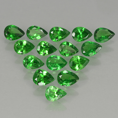 Achetez naturel 2.29ct Vert moyen Grenat Tsavorite gems, En forme de poire, En provenance Tanzanie chez GemSelect. En stock, livraison internationale!