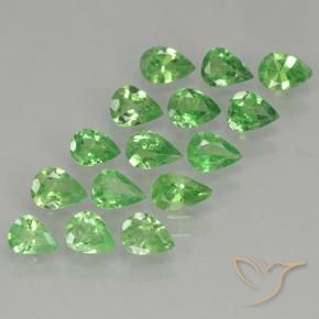 Shop natural 2.49ct Vert éclatant Grenat Tsavorite gems, En forme de poire, from Tanzanie at GemSelect. In stock, global shipping!