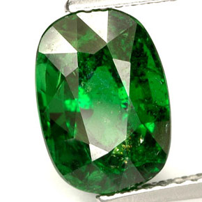 Grenat tsavorite vert naturelle coupe ovale, 3,97 ct, SI