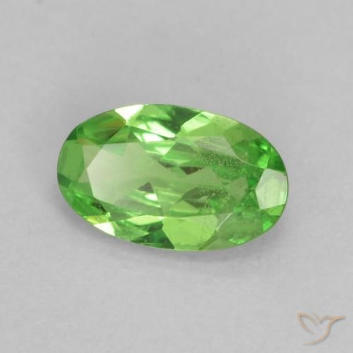 Grenat Tsavorite Vert éclatant naturelle ovale, 0.24 ct, VS
